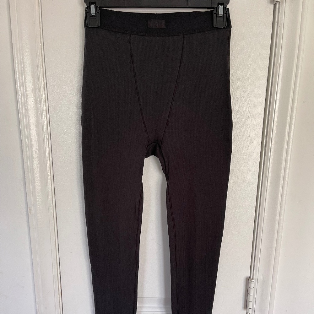 Skims Cotten Rib legging size Small